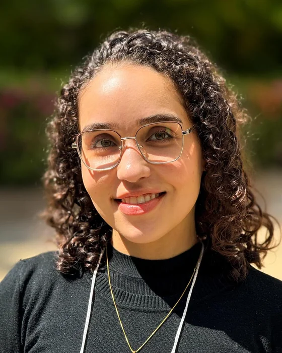 Foto da fonoaudióloga Luiza da Clínica Passos Fonoaudiologia